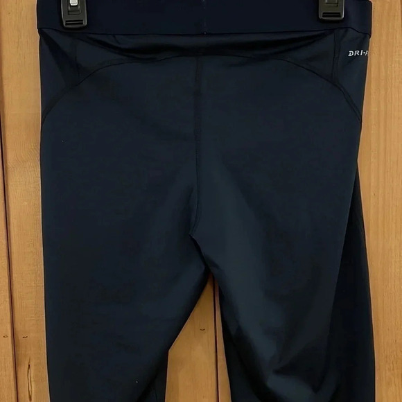 Nike Pro Capri Workout Size M​ - Picture 3 of 5